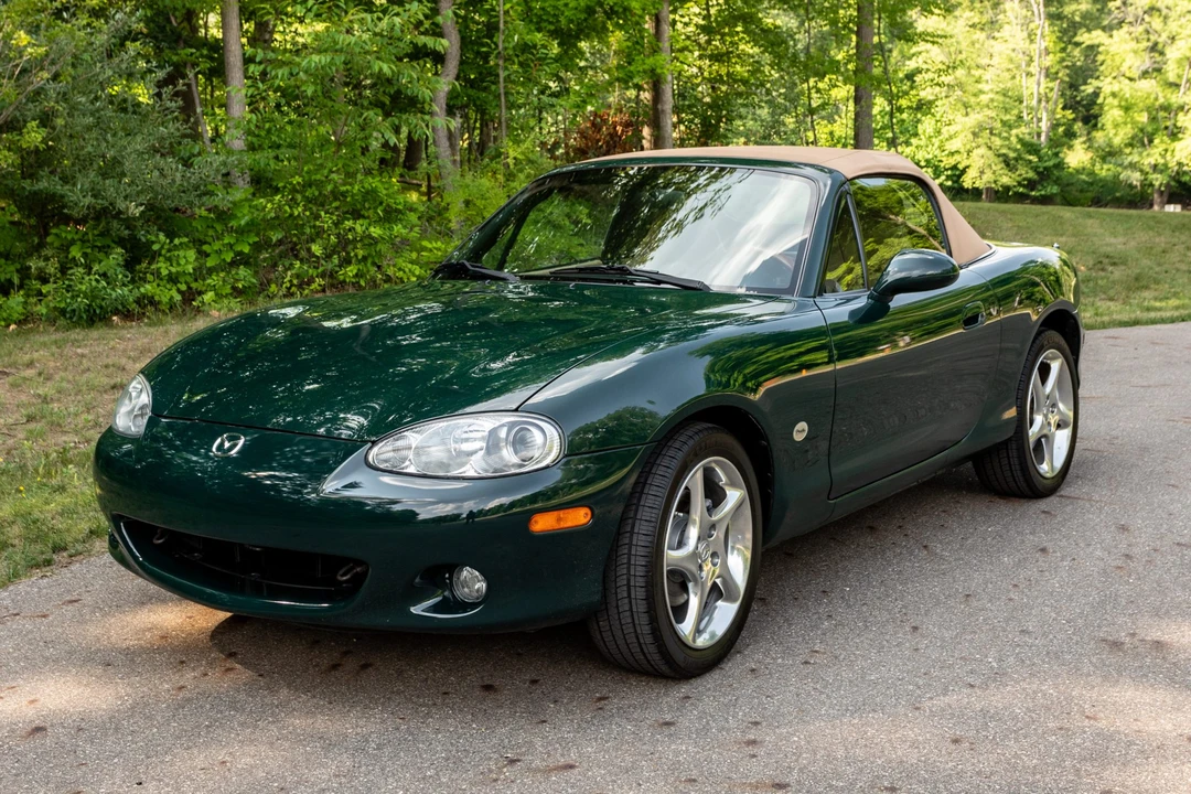 2001 Mazda NB MX-5 Miata - Image 2 of 31