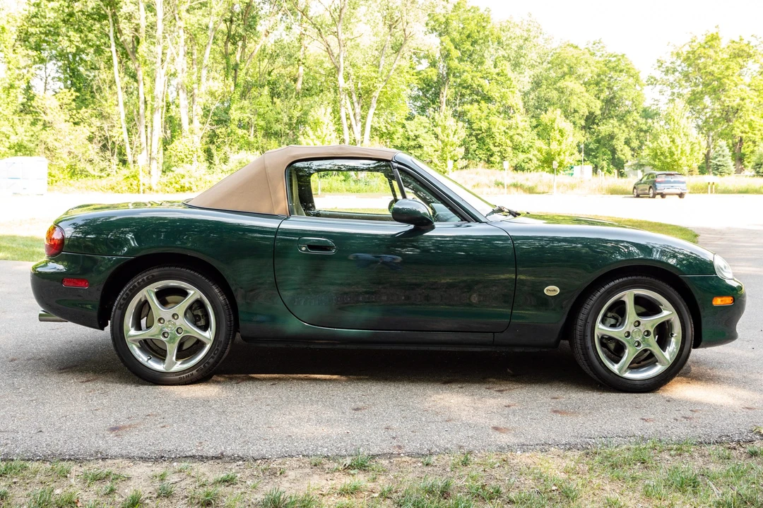 2001 Mazda NB MX-5 Miata - Image 7 of 31