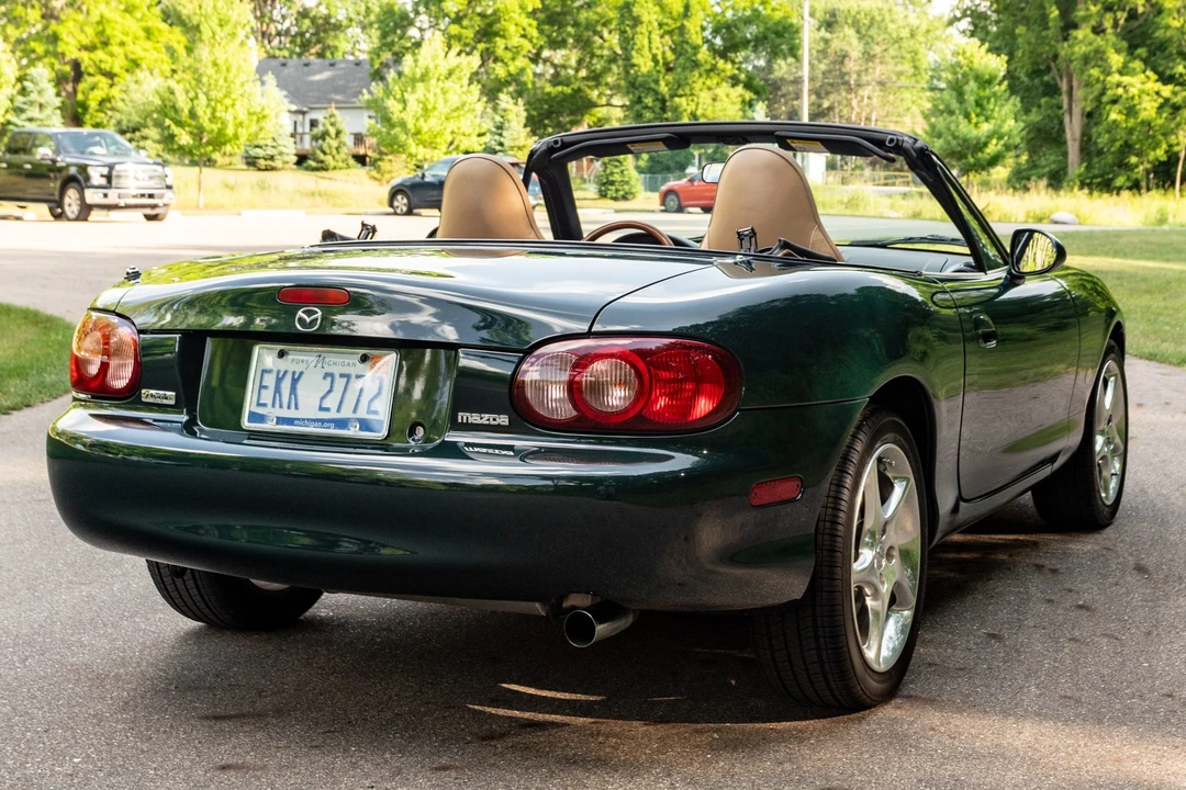 2001 Mazda NB MX-5 Miata - Image 14 of 31