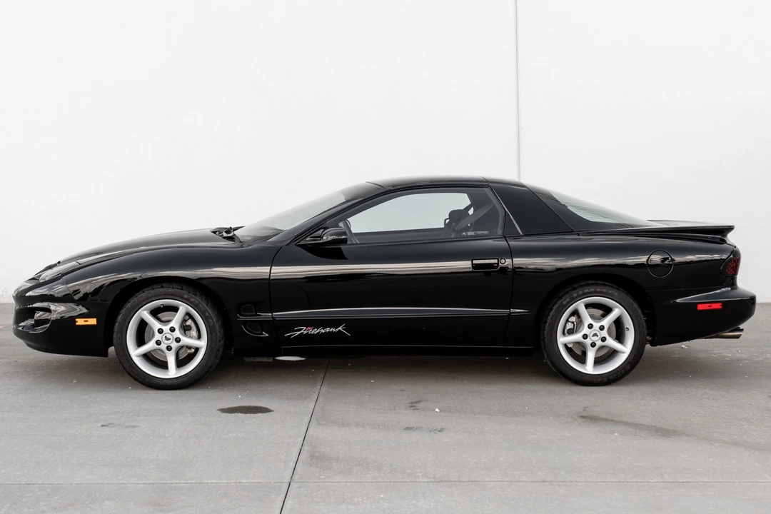 2001 Pontiac Firebird 4th Gen - Image 11 of 31