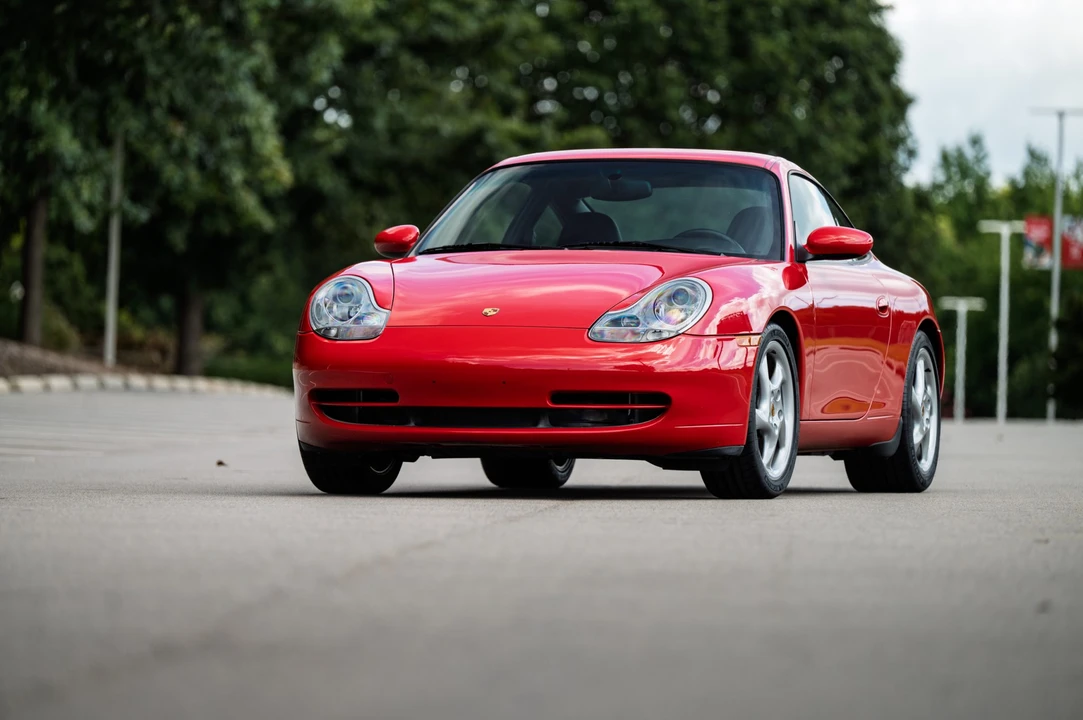 2001 Porsche 996 Carrera - Image 2 of 31
