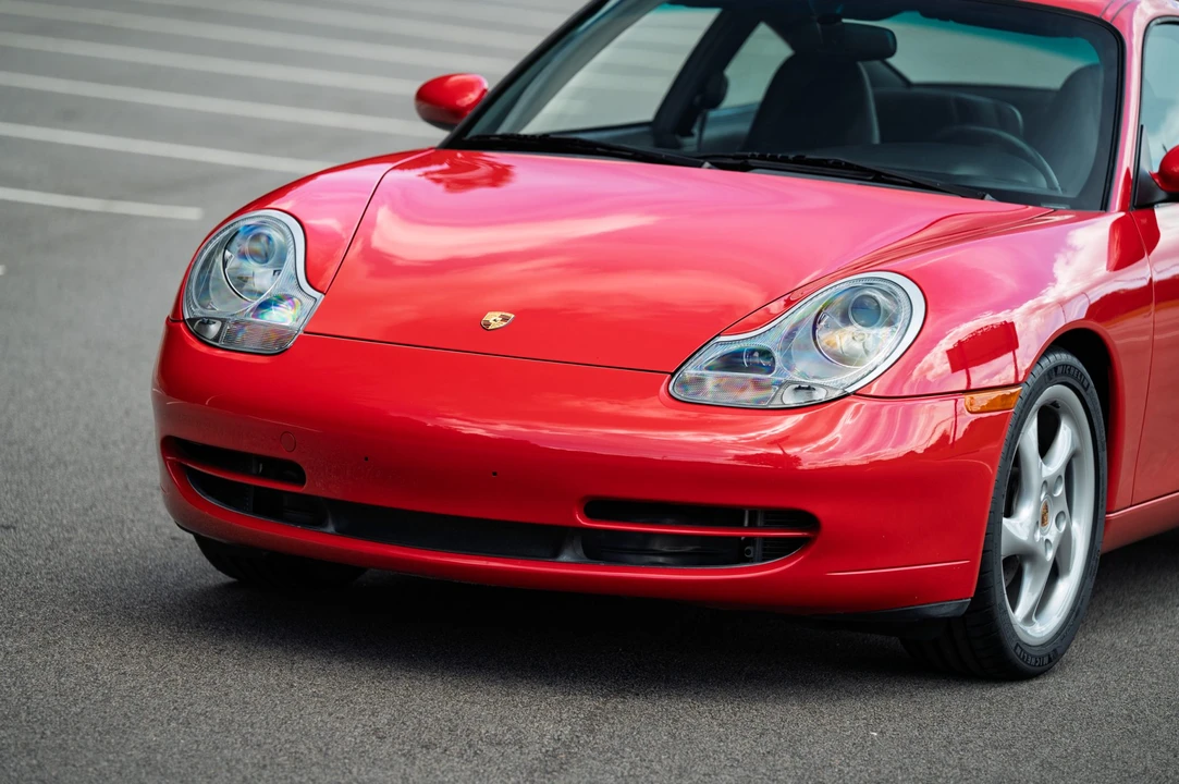2001 Porsche 996 Carrera - Image 19 of 31