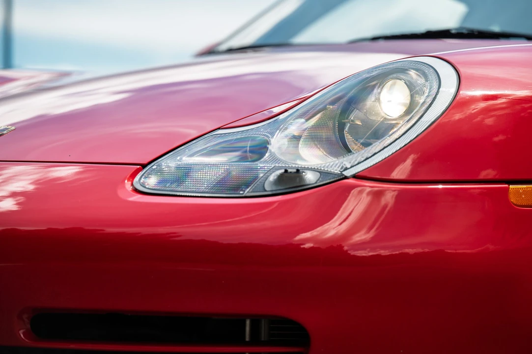 2001 Porsche 996 Carrera - Image 25 of 31