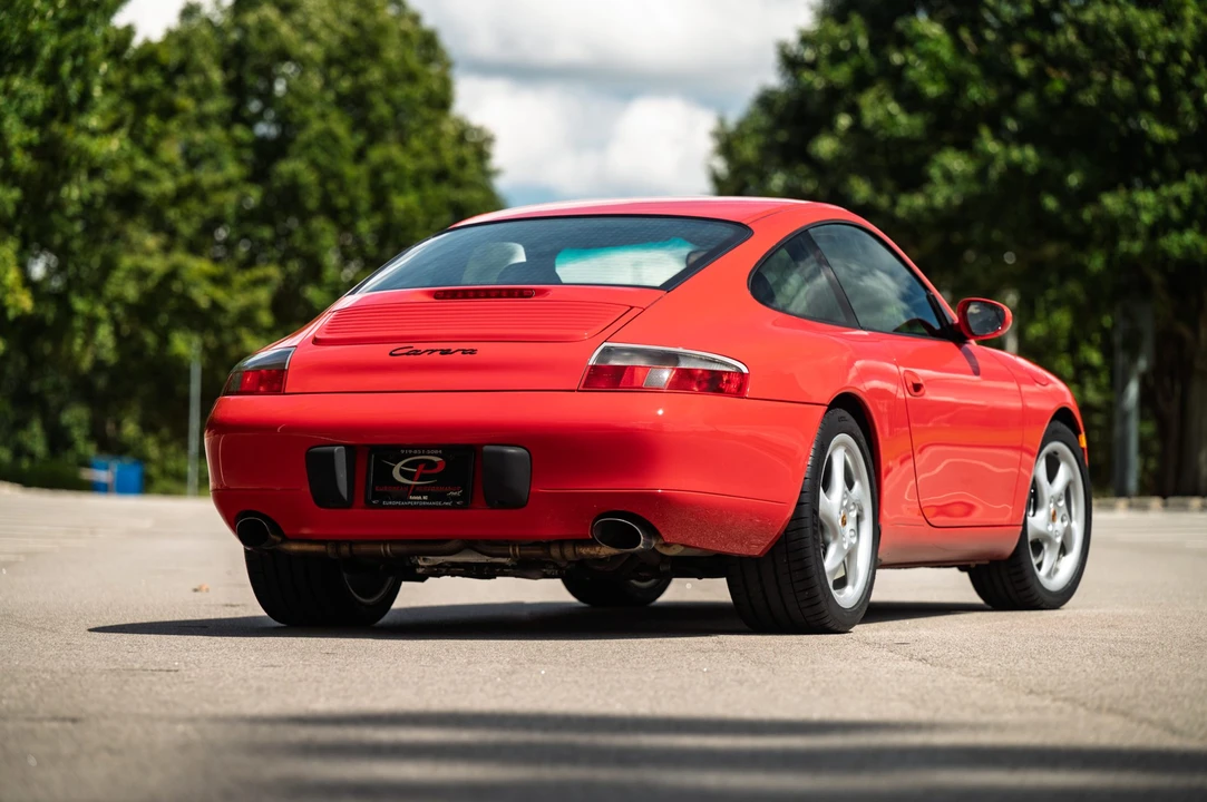 2001 Porsche 996 Carrera - Image 11 of 31