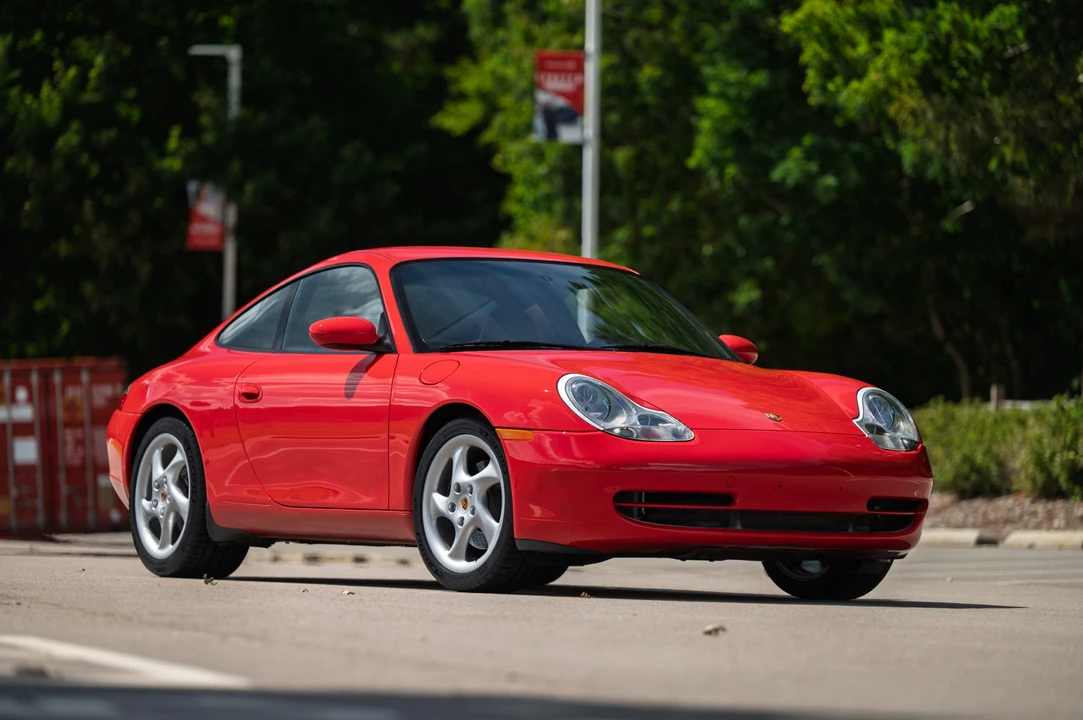 2001 Porsche 996 Carrera - Image 14 of 31