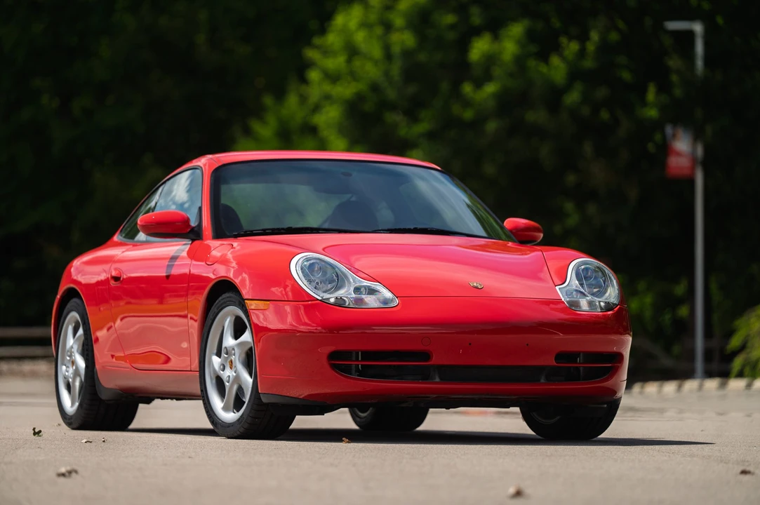 2001 Porsche 996 Carrera - Image 15 of 31