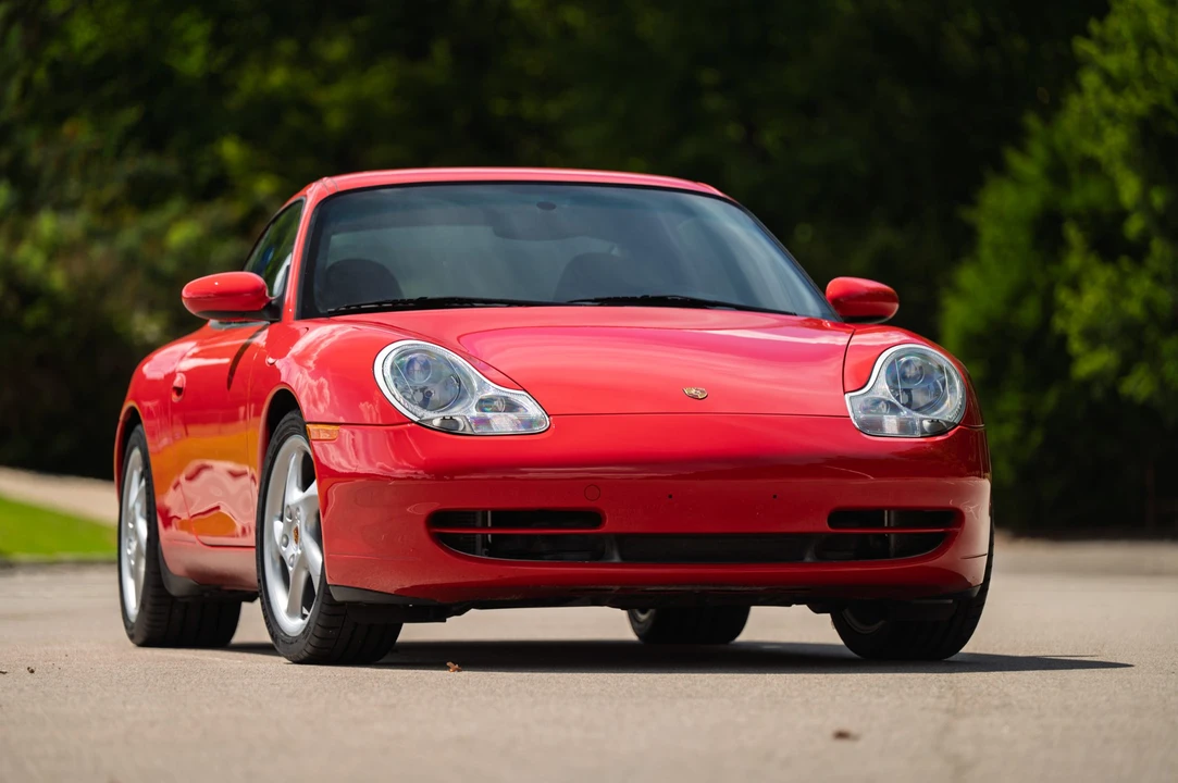 2001 Porsche 996 Carrera - Image 16 of 31