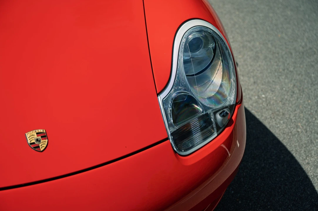 2001 Porsche 996 Carrera - Image 28 of 31