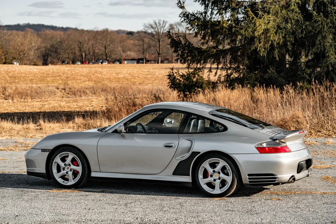 2001 Porsche 996 Turbo - Image 22 of 31