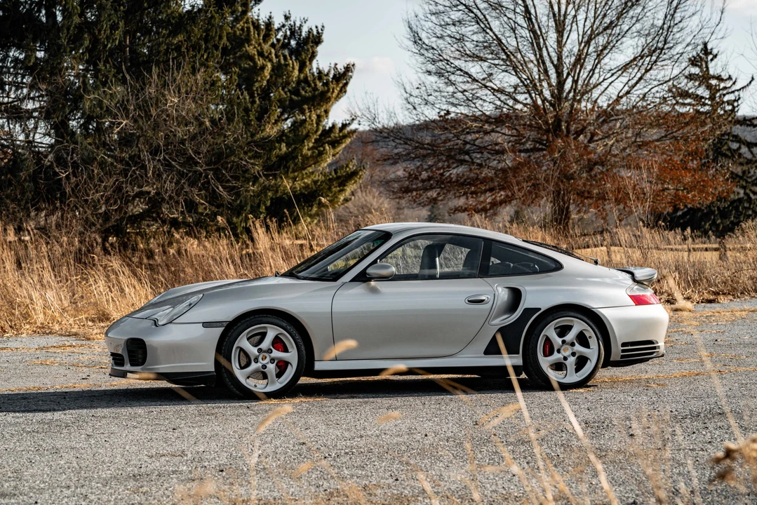 2001 Porsche 996 Turbo - Image 16 of 31