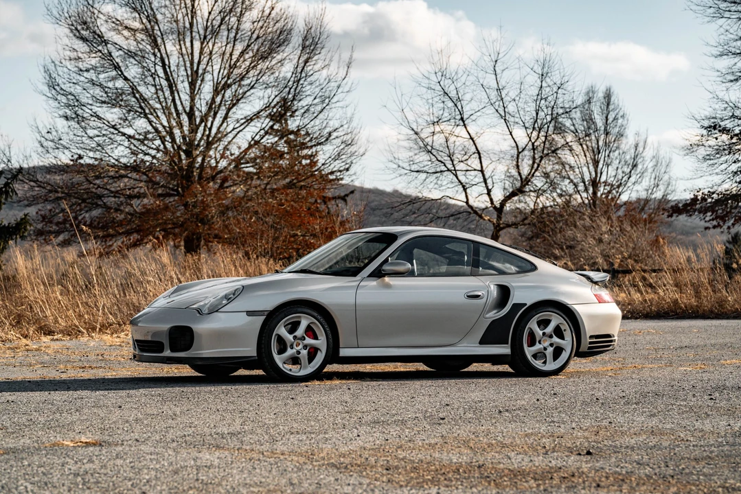 2001 Porsche 996 Turbo - Image 13 of 31