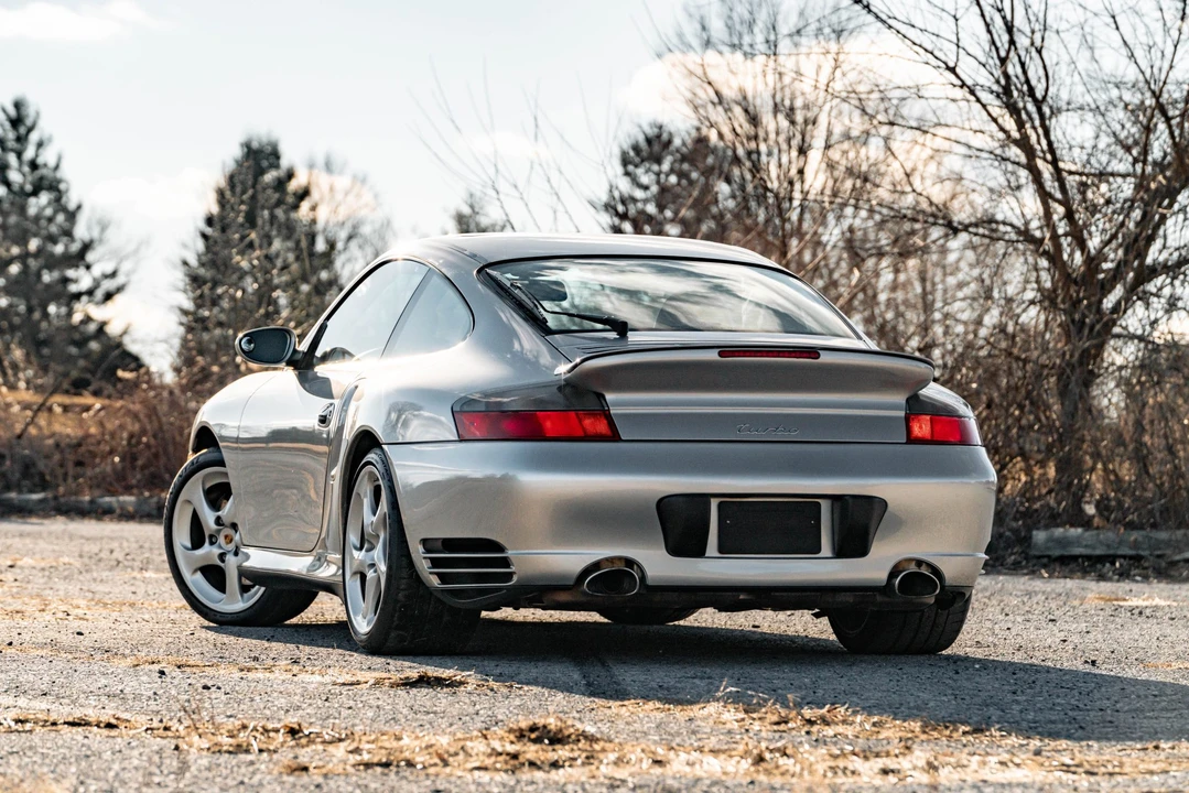 2001 Porsche 996 Turbo - Image 30 of 31