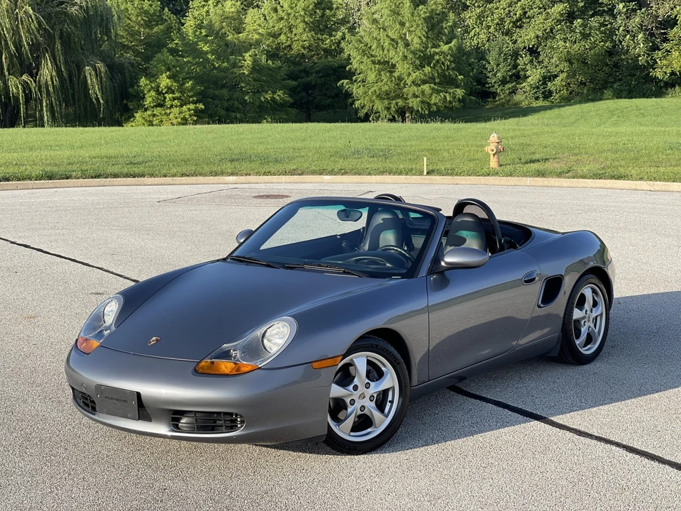 2001 Porsche 986 Boxster - Image 11 of 31