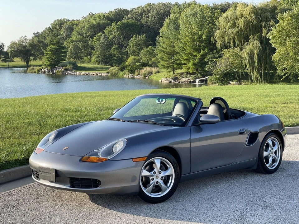 2001 Porsche 986 Boxster - Image 2 of 31