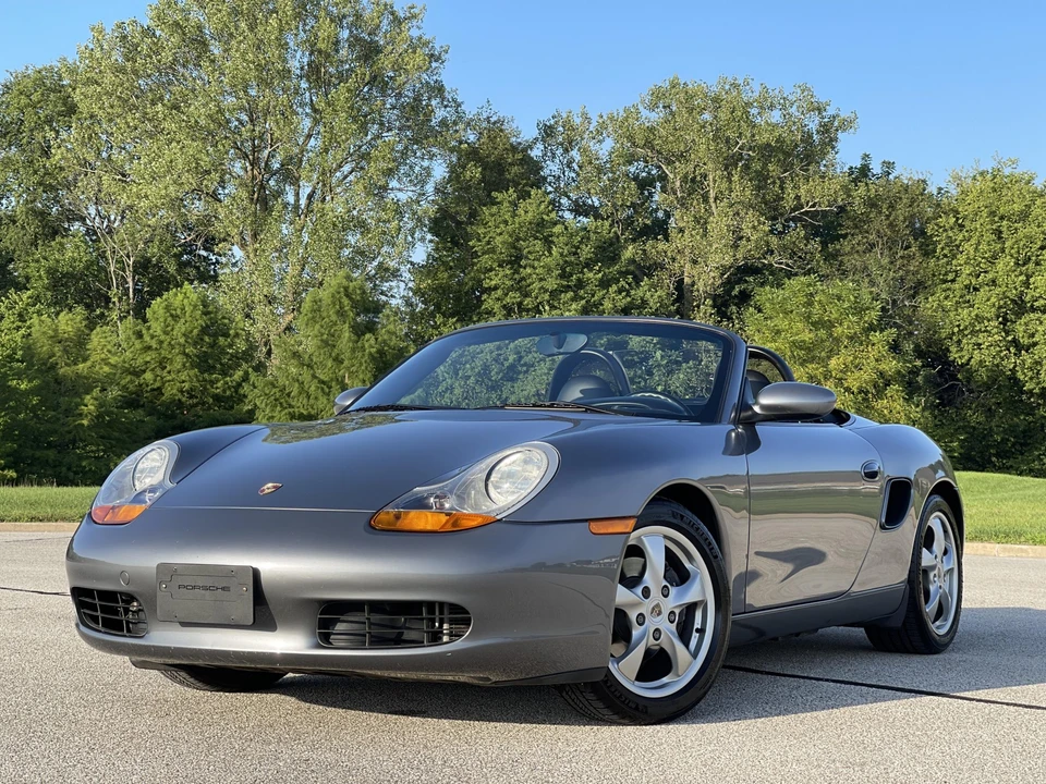 2001 Porsche 986 Boxster - Image 13 of 31