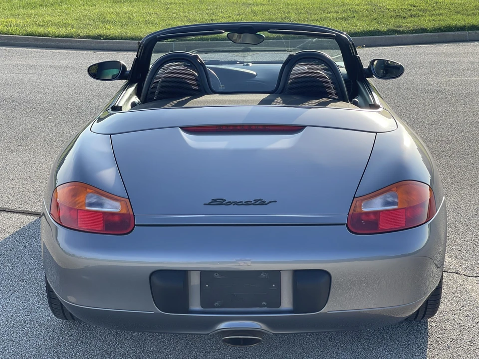 2001 Porsche 986 Boxster - Image 18 of 31