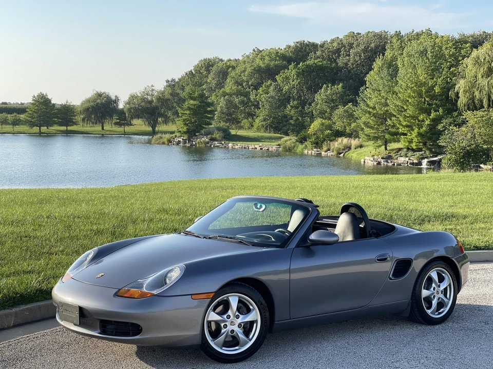 2001 Porsche 986 Boxster - Image 6 of 31