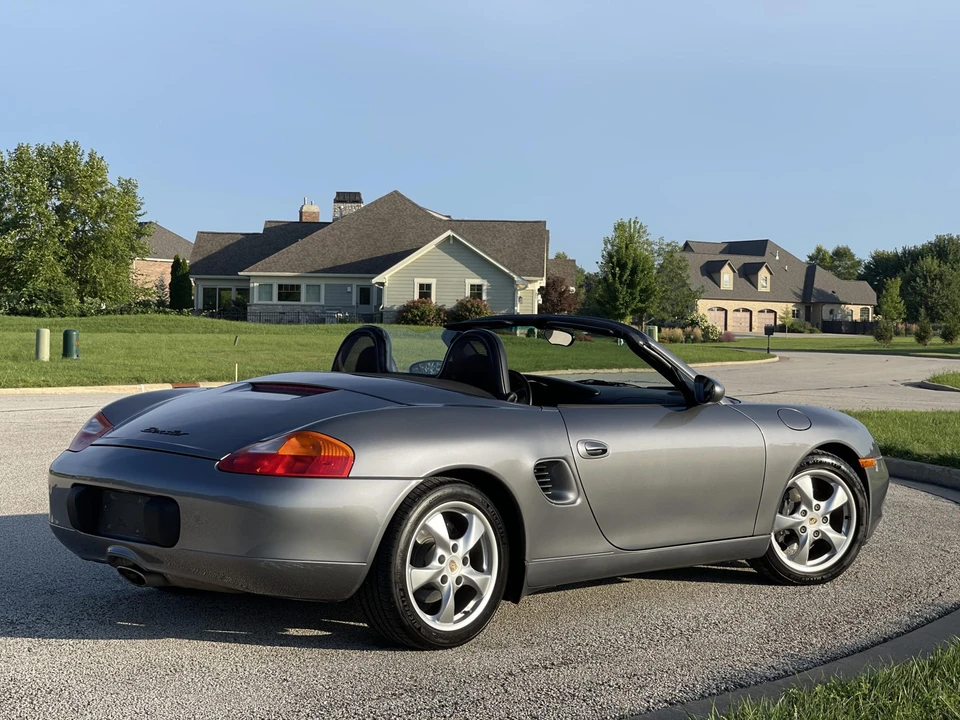 2001 Porsche 986 Boxster - Image 25 of 31