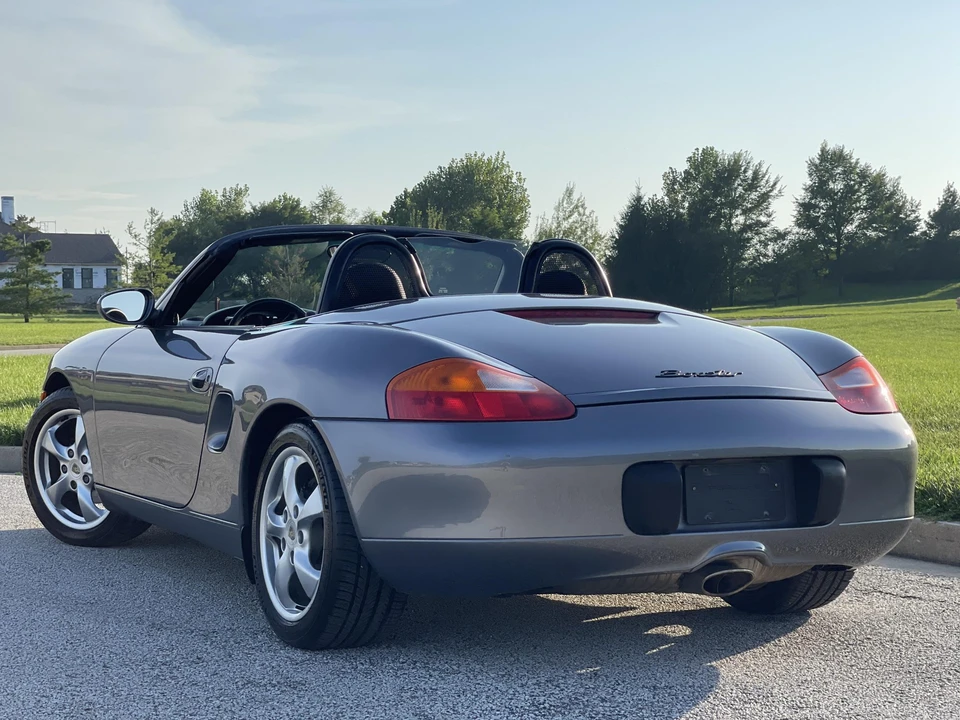 2001 Porsche 986 Boxster - Image 15 of 31