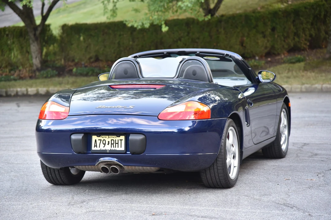 2001 Porsche 986 Boxster S - Image 11 of 31