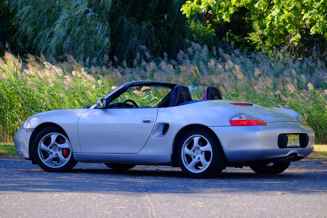 2001 Porsche 986 Boxster S - Image 11 of 31