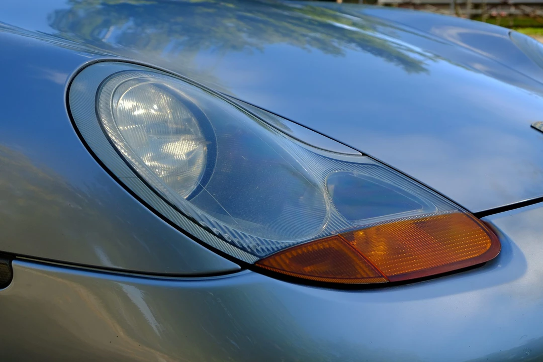 2001 Porsche 986 Boxster S - Image 13 of 31