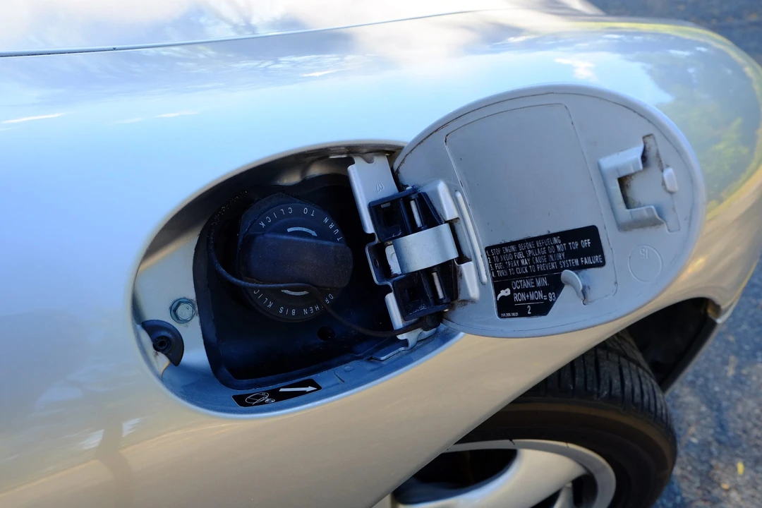 2001 Porsche 986 Boxster S - Image 21 of 31