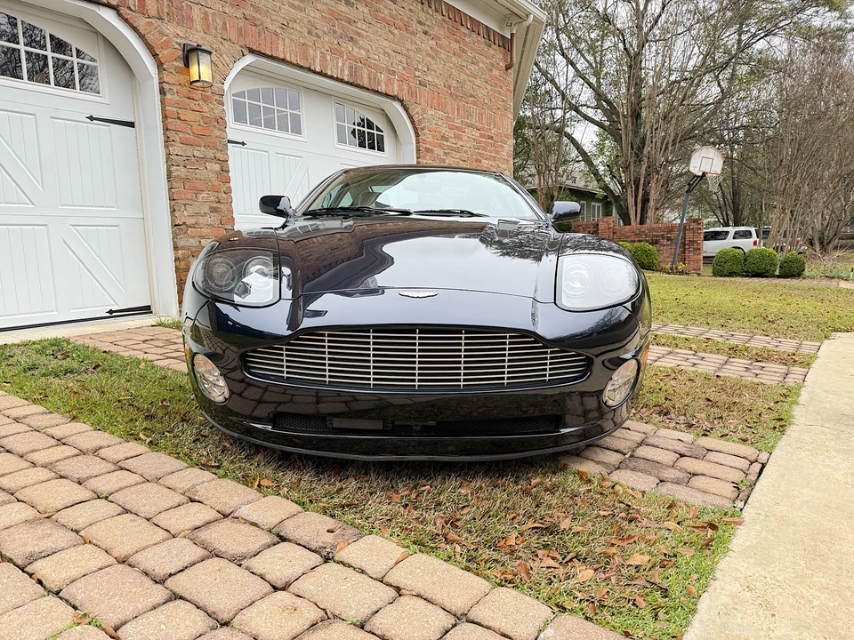 2002 Aston Martin Vanquish 1st Gen - Image 7 of 31