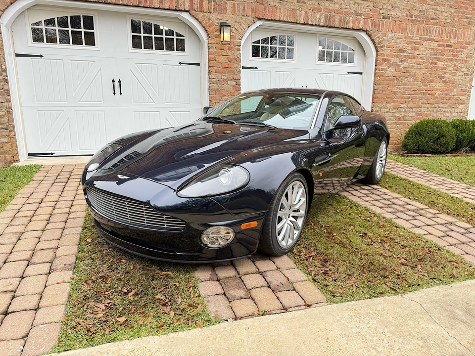 2002 Aston Martin Vanquish 1st Gen - Image 5 of 31