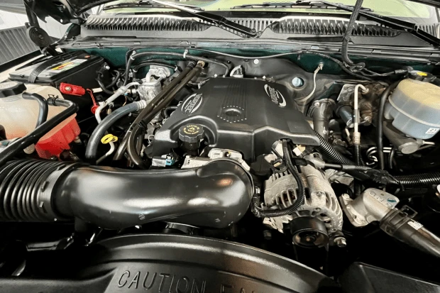 2002 Chevrolet Silverado Heavy Duty 1st Gen - Image 6 of 8