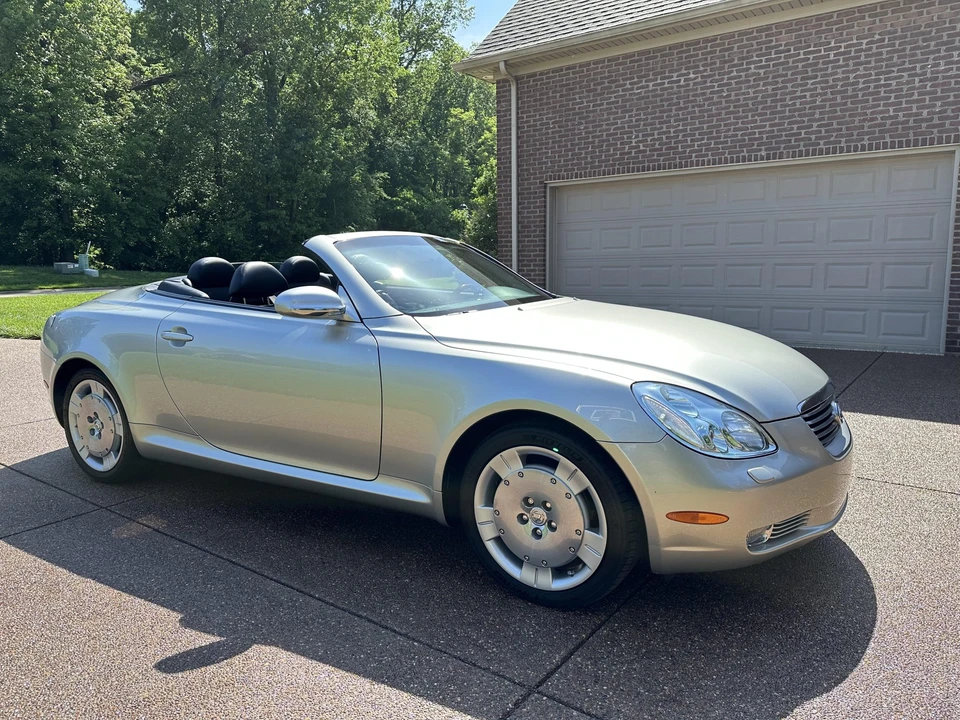 2002 Lexus SC430 - Image 4 of 31