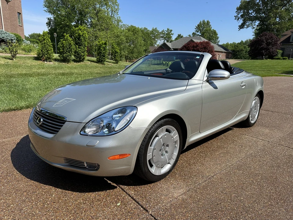 2002 Lexus SC430 - Image 2 of 31