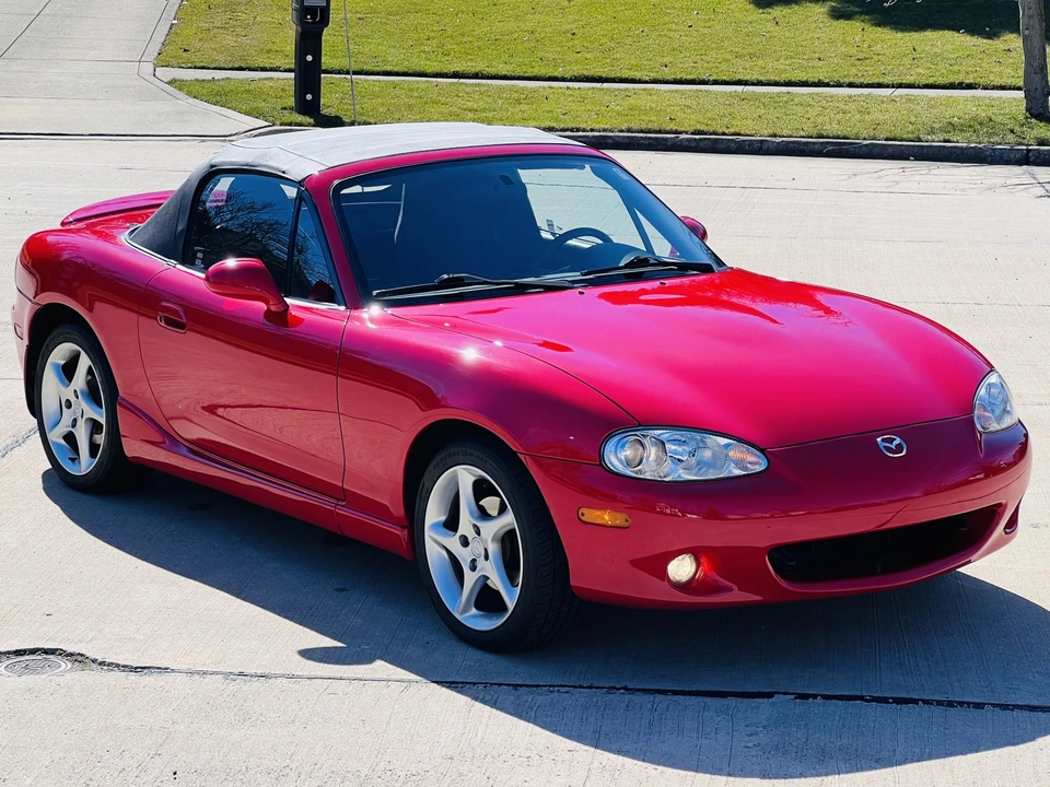 2002 Mazda NB MX-5 Miata - Image 16 of 31