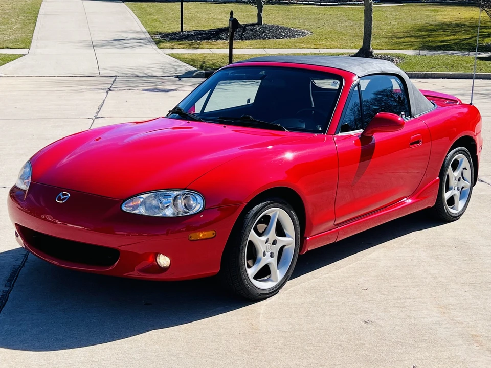 2002 Mazda NB MX-5 Miata - Image 3 of 31