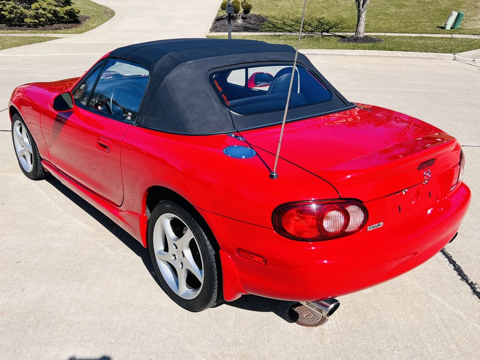 2002 Mazda NB MX-5 Miata - Image 6 of 31