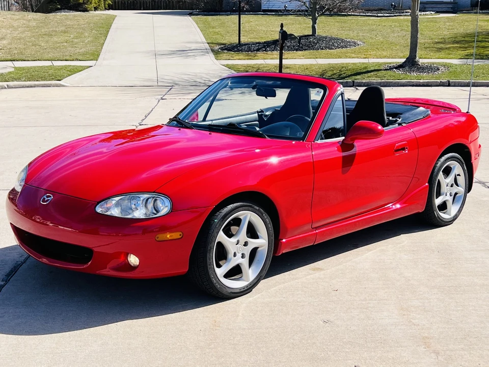 2002 Mazda NB MX-5 Miata - Image 28 of 31