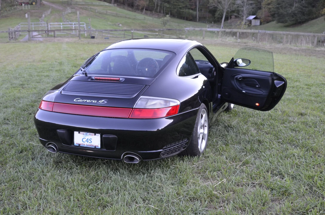 2002 Porsche 996 Carrera 4S - Image 7 of 31