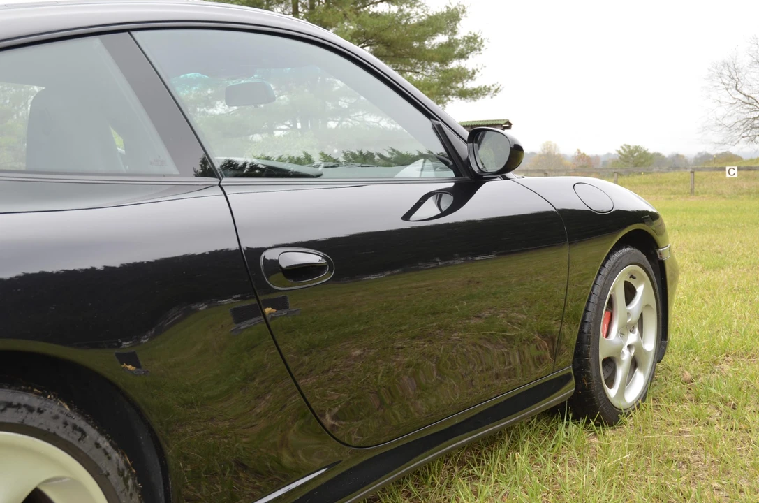 2002 Porsche 996 Carrera 4S - Image 25 of 31