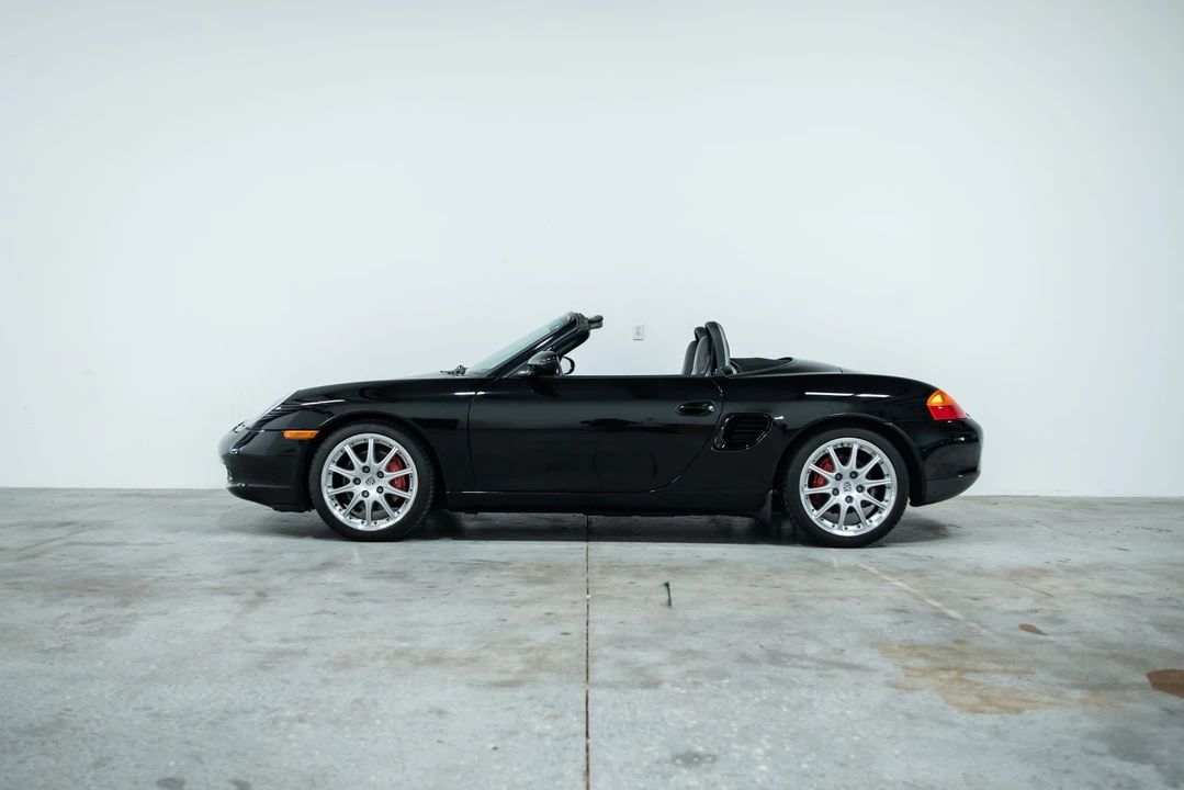 2002 Porsche 986 Boxster S - Image 13 of 31