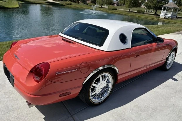2003 Ford Thunderbird 11th Gen - Image 2 of 9