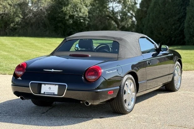 2003 Ford Thunderbird 11th Gen - Image 2 of 7