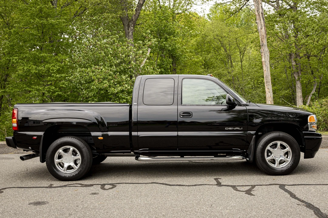 2003 GMC Sierra 2nd Gen - Image 6 of 31
