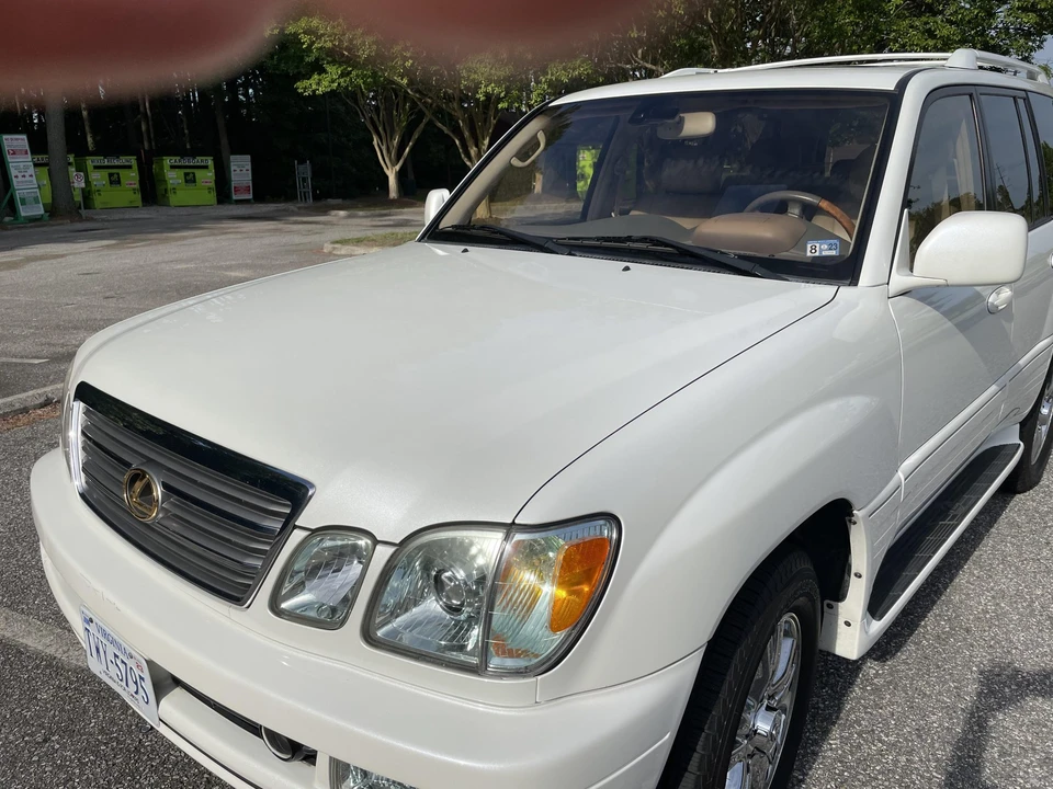 2003 Lexus LX 2nd Gen - Image 26 of 31