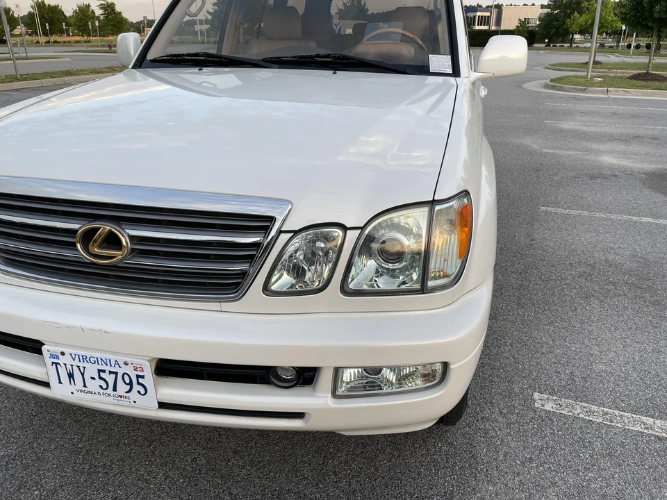 2003 Lexus LX 2nd Gen - Image 30 of 31