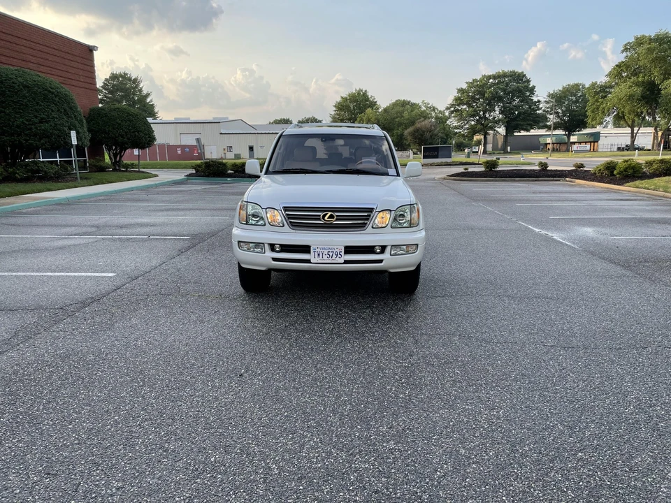 2003 Lexus LX 2nd Gen - Image 2 of 31