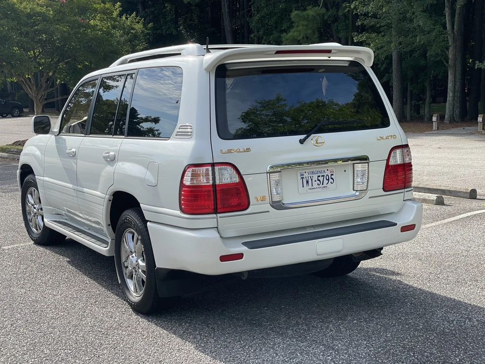 2003 Lexus LX 2nd Gen - Image 22 of 31