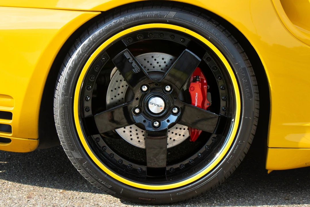 2003 Porsche 996 Turbo - Image 13 of 31