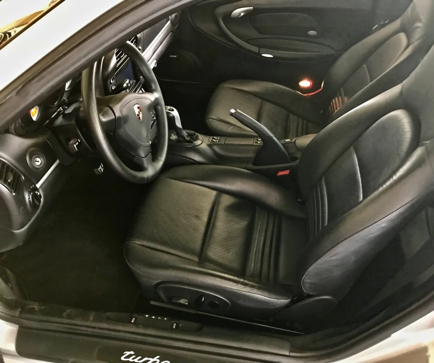 2003 Porsche 996 Turbo - Image 25 of 31