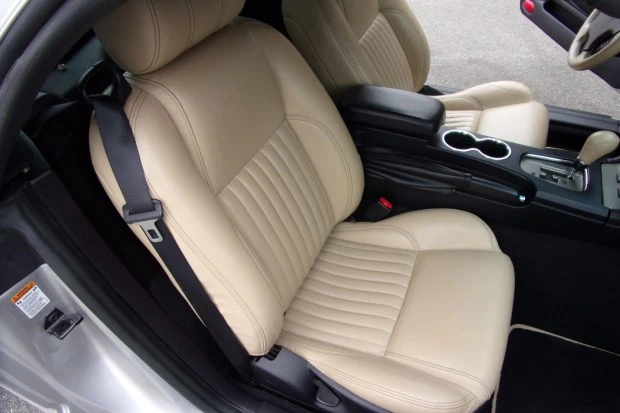 2004 Ford Thunderbird 11th Gen - Image 4 of 7