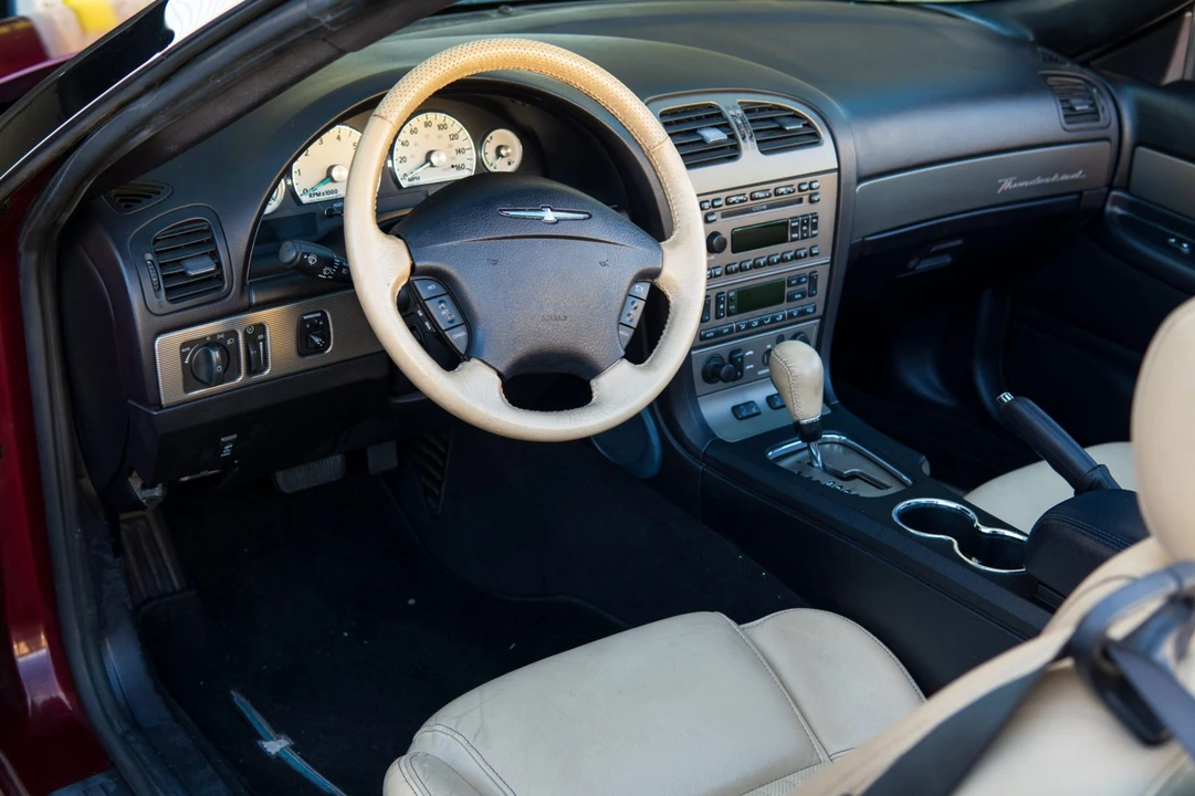 2004 Ford Thunderbird 11th Gen - Image 5 of 7